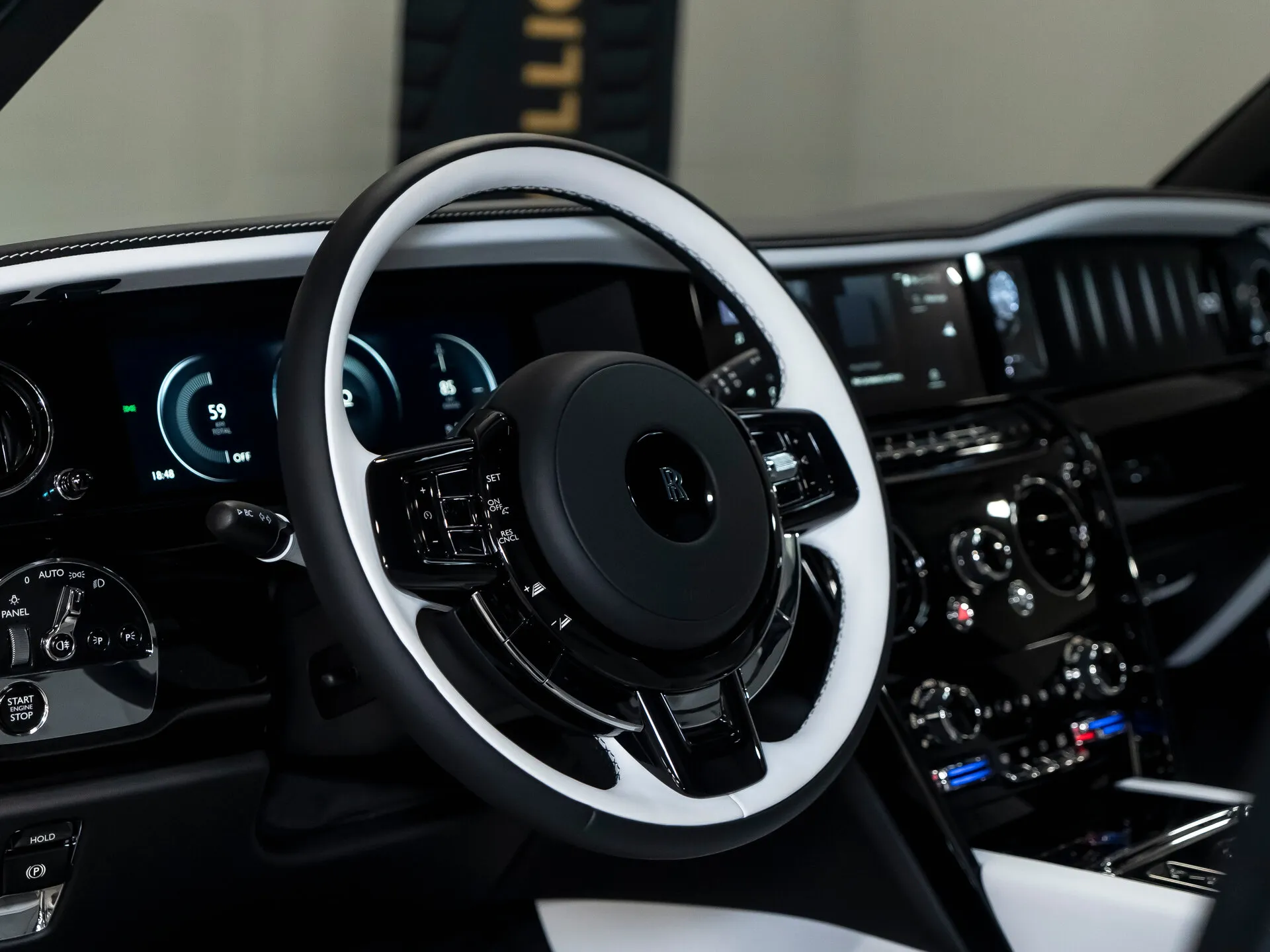Rolls-Royce Cullinan, I Рестайлинг 2025 фото 9
