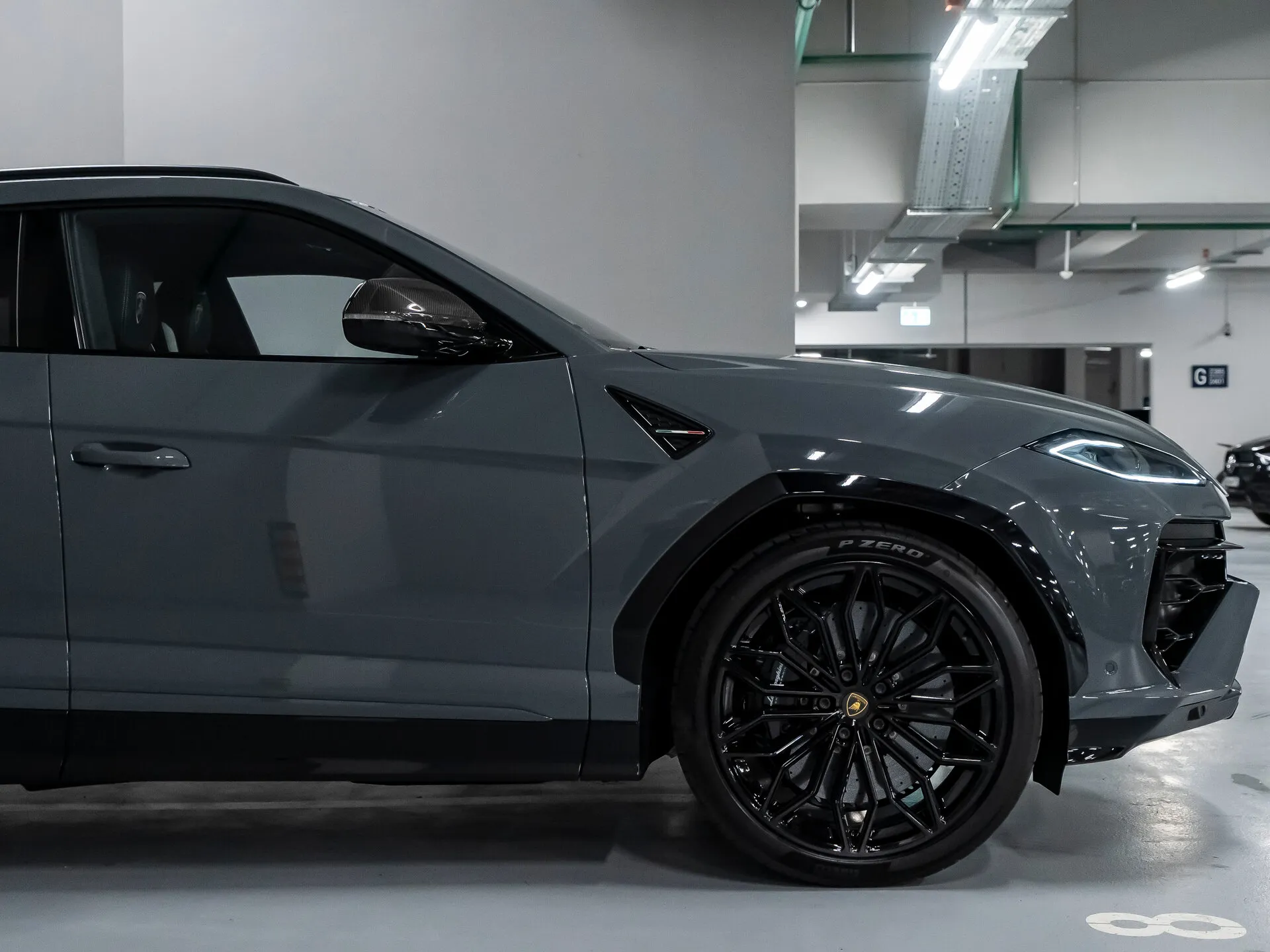 Lamborghini Urus Se, I Рестайлинг 2025 фото 4