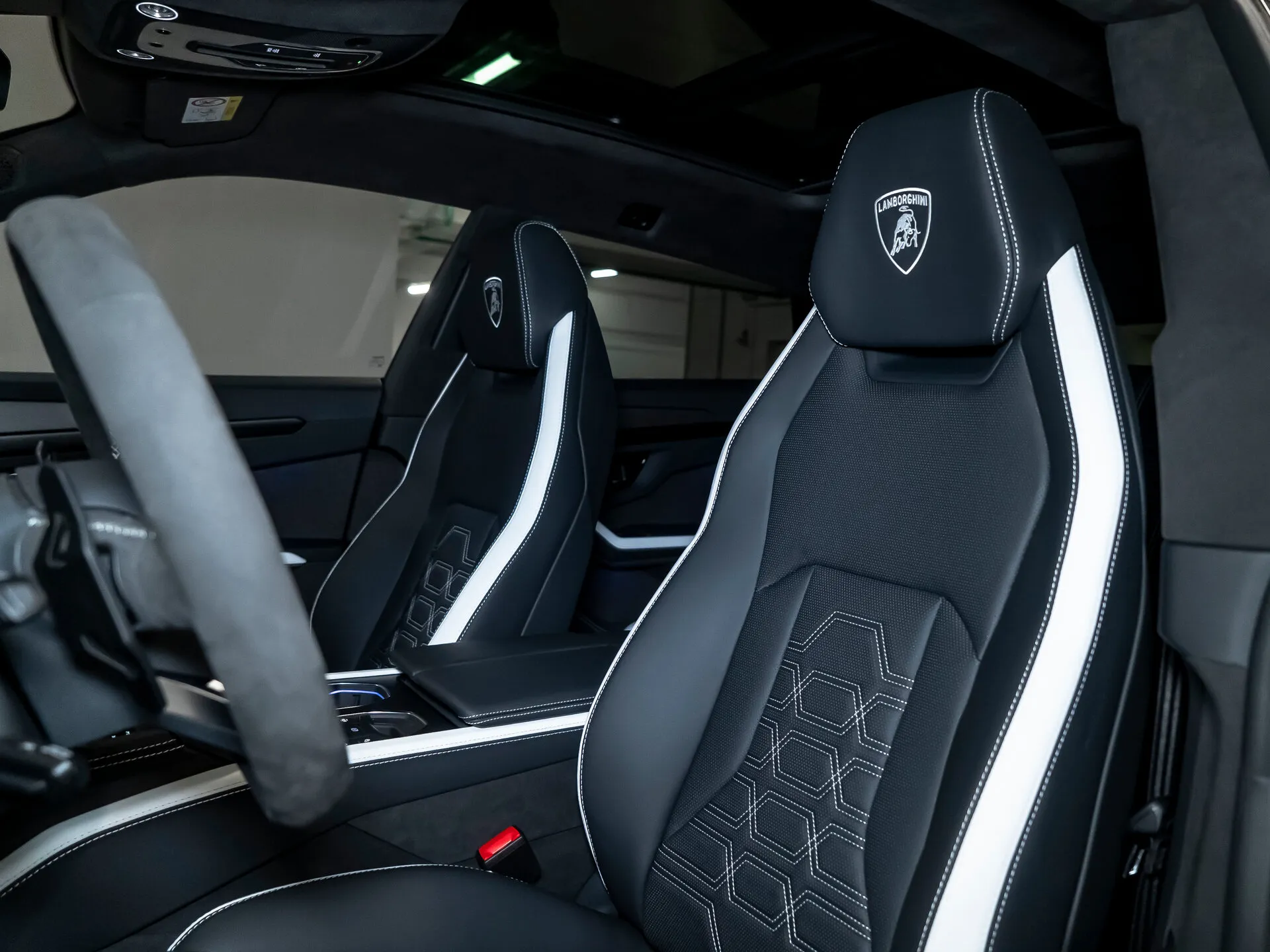 Lamborghini Urus Se, I Рестайлинг 2025 фото 6