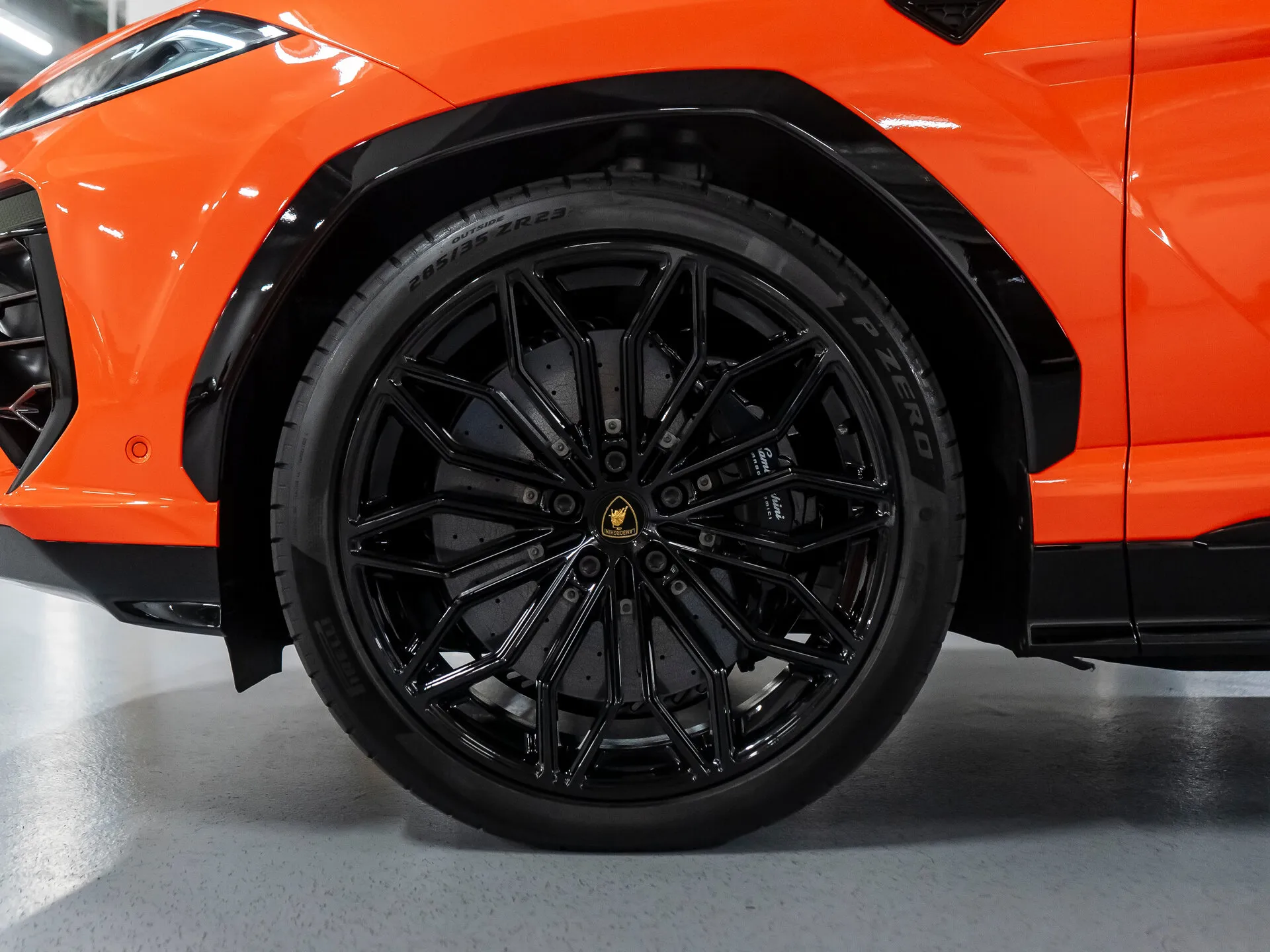 Lamborghini Urus Se, I Рестайлинг 2025 фото 10
