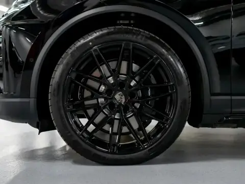 Porsche Macan Turbo, Ii 2025 — миниатюра 5
