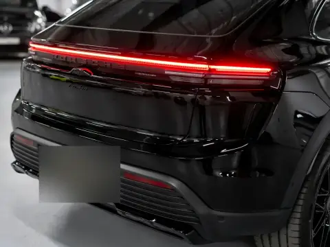 Porsche Macan Turbo, Ii 2025 — миниатюра 8