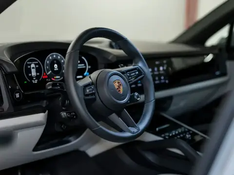 Porsche Cayenne Gts, Iii Рестайлинг 2024 — миниатюра 8