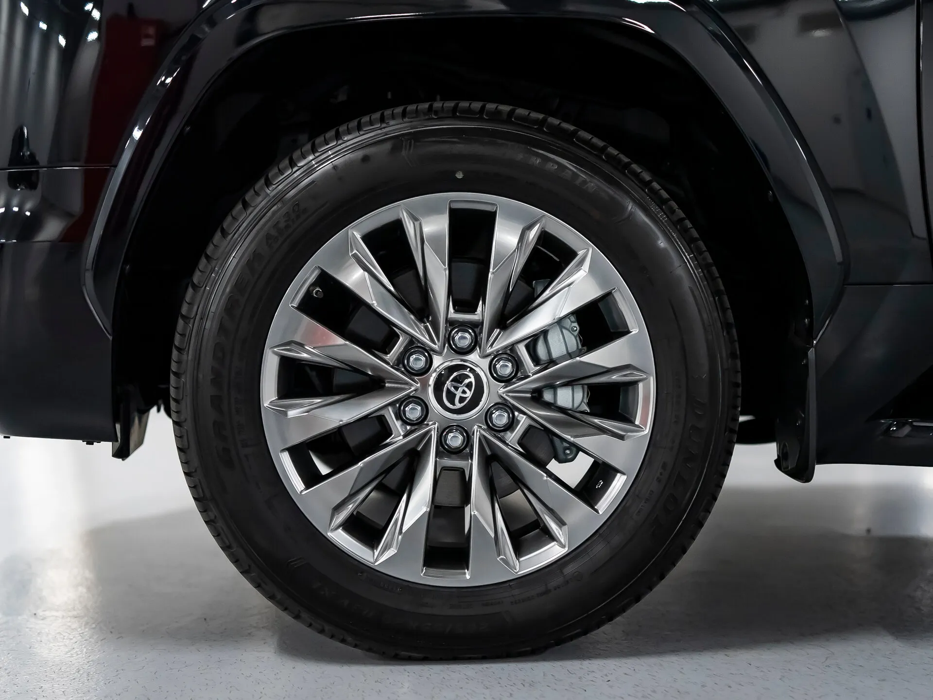 Toyota Land Cruiser, 300 Series 2024 фото 3
