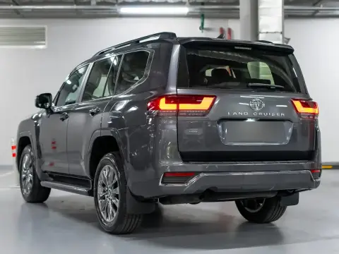 Toyota Land Cruiser, 300 Series 2024 — миниатюра 7