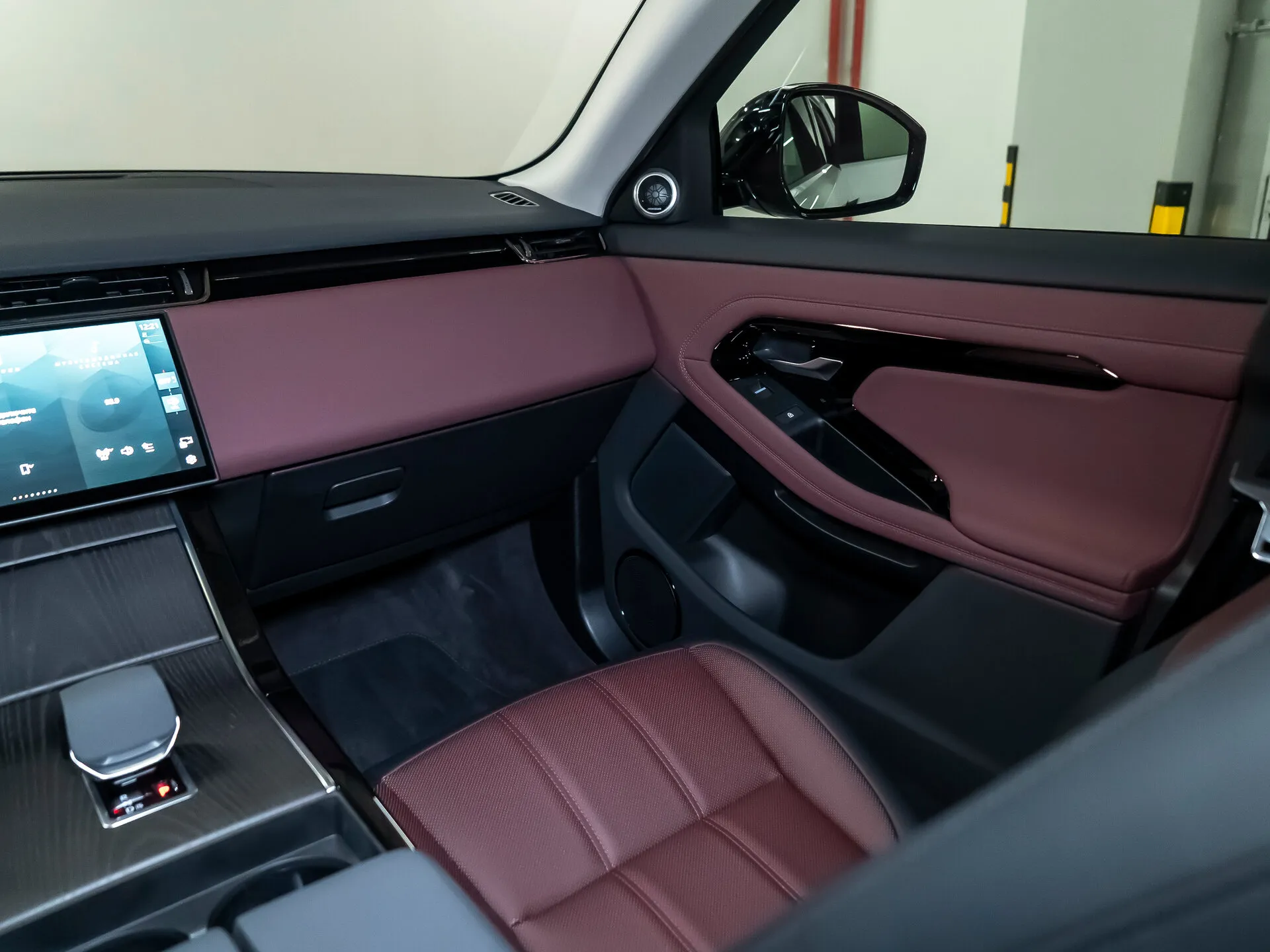 Land Rover Range Rover Evoque Long, Ii Рестайлинг 2024 фото 7