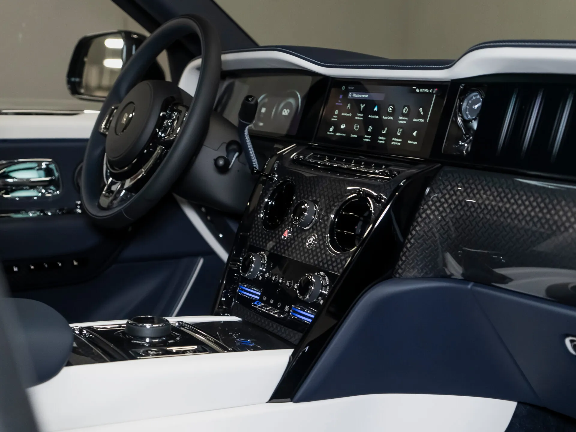 Rolls-Royce Cullinan Black Badge, I Рестайлинг 2025