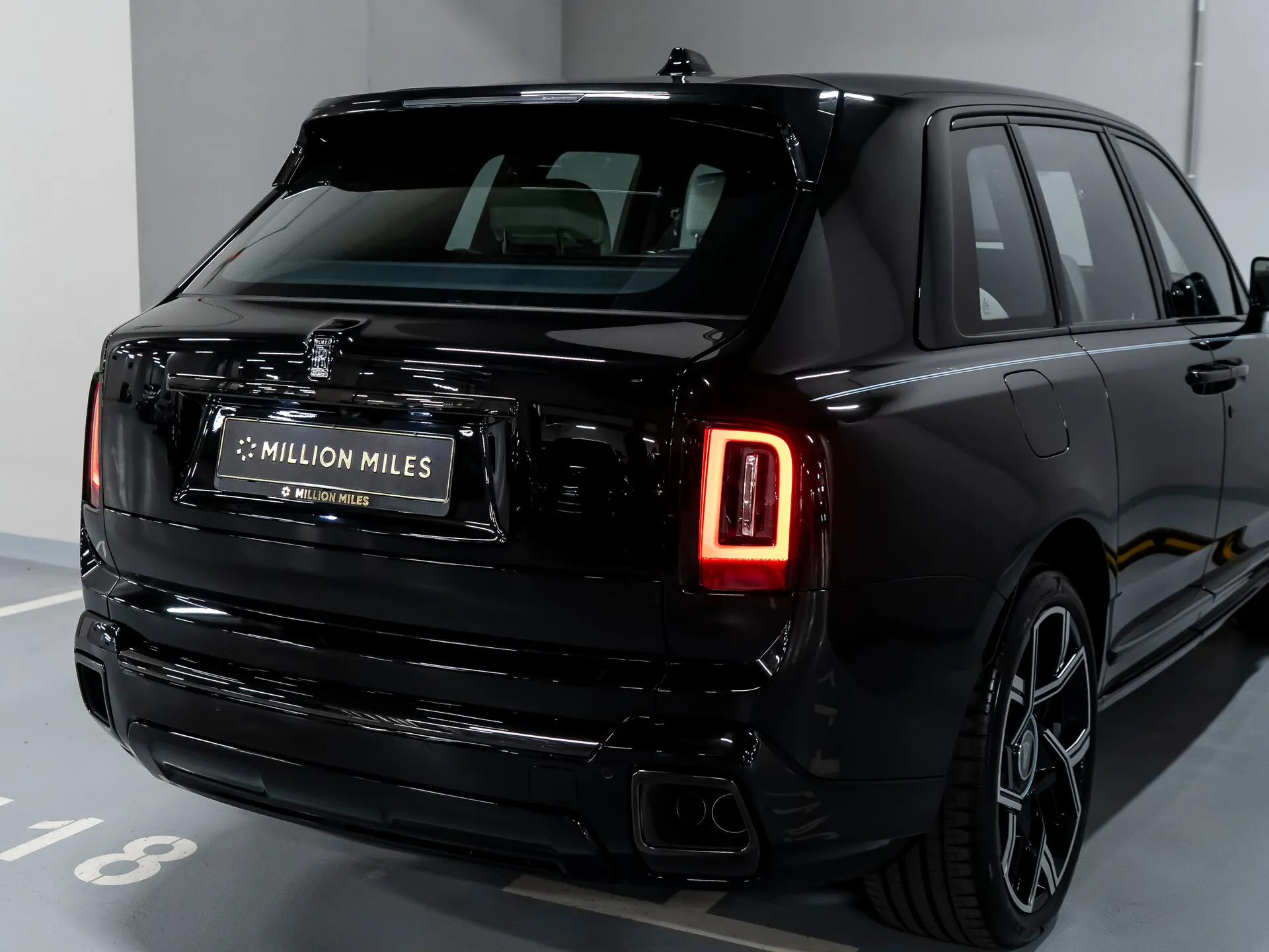 Rolls-Royce Cullinan Black Badge, I Рестайлинг 2025 фото 2