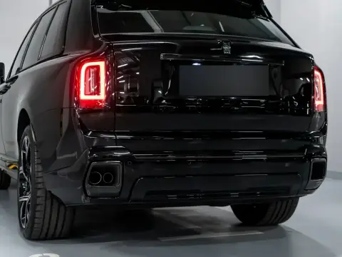 Rolls-Royce Cullinan Black Badge, I Рестайлинг 2025 — миниатюра 8