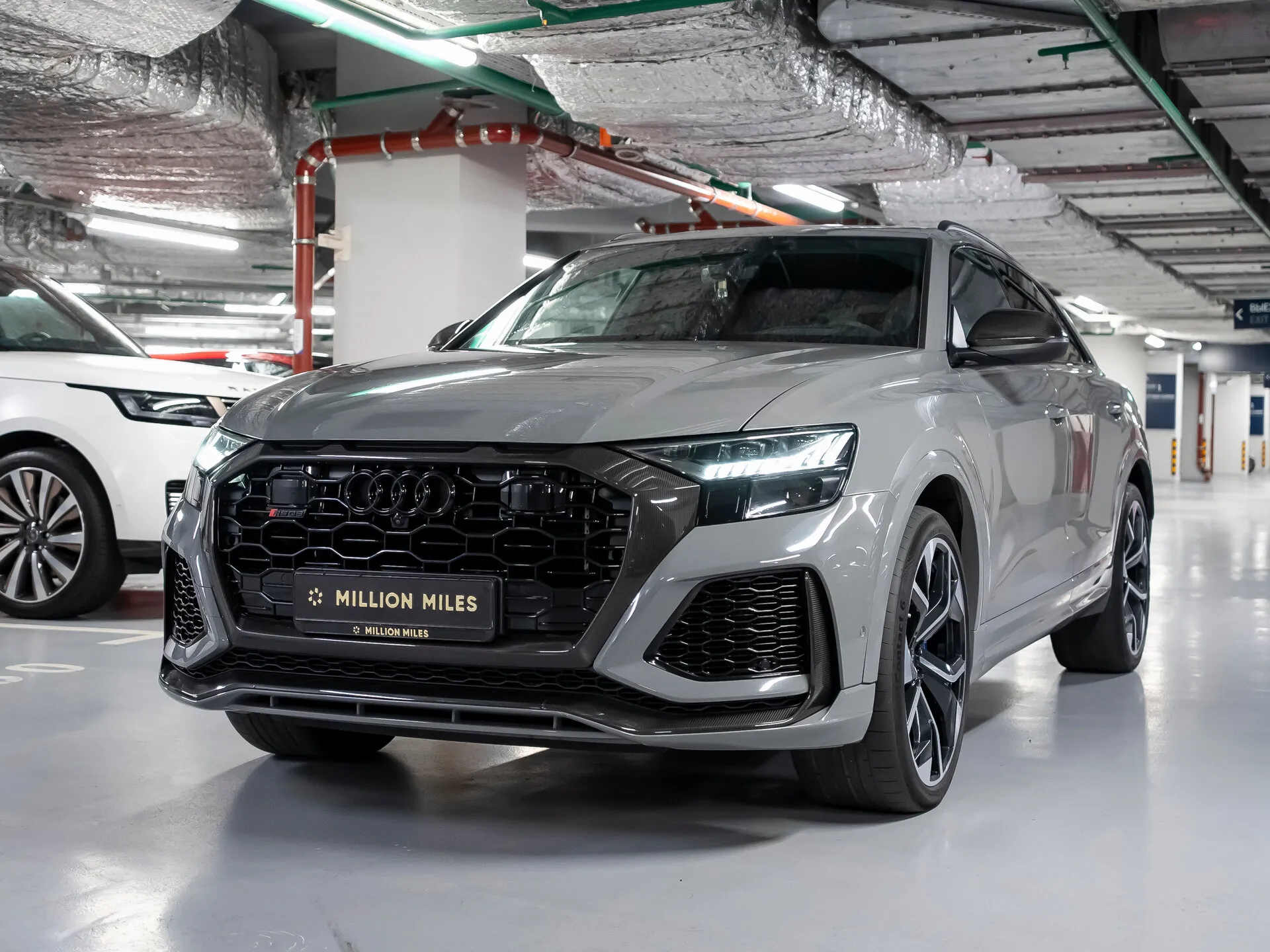 Audi RS Q8, I 2022 фото 8
