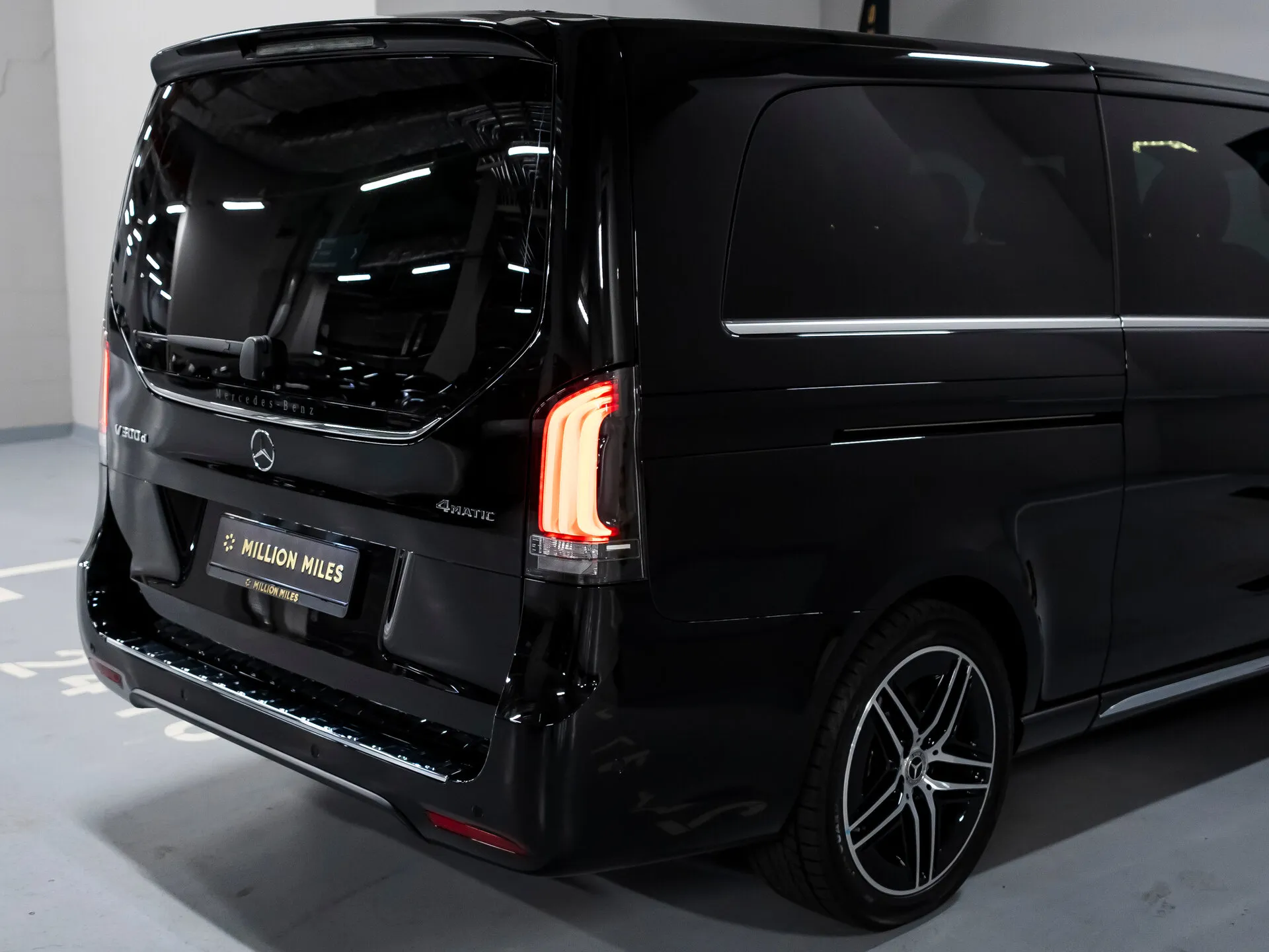 Mercedes-Benz V-Класс, Iii (W447) Рестайлинг 2 2024 фото 2