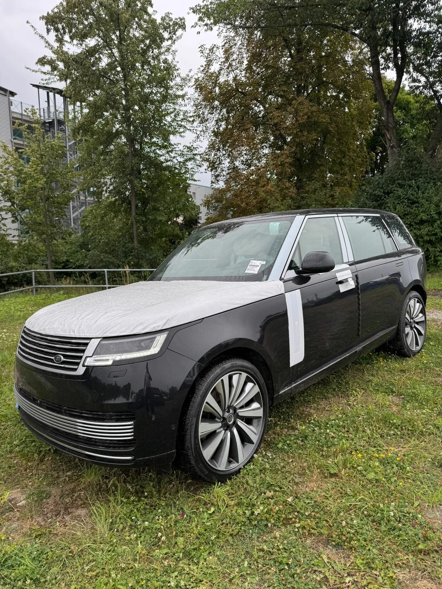 Land Rover Range Rover Long, V 2025 фото 4