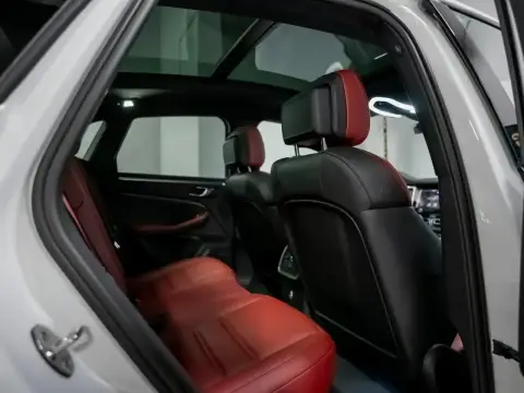Porsche Macan, I Рестайлинг 2 2024 — миниатюра 3