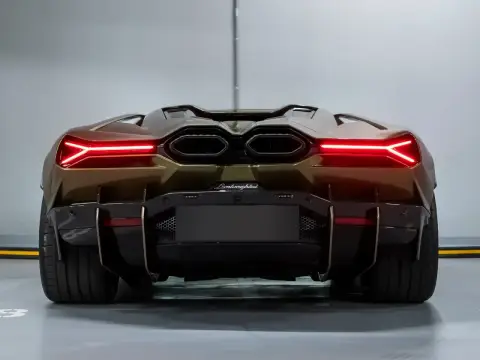 Lamborghini Revuelto, I 2025 — миниатюра 6