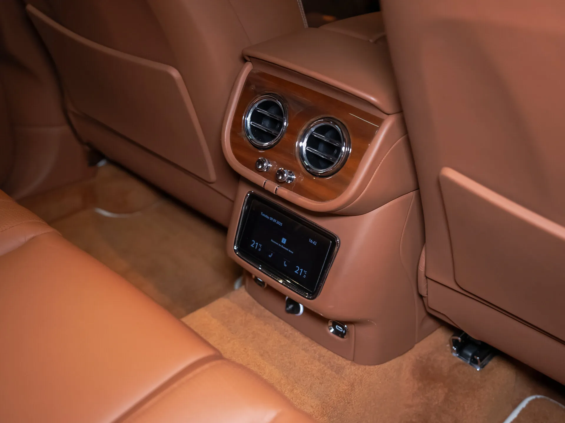 Bentley Bentayga, I Рестайлинг 2022 фото 3