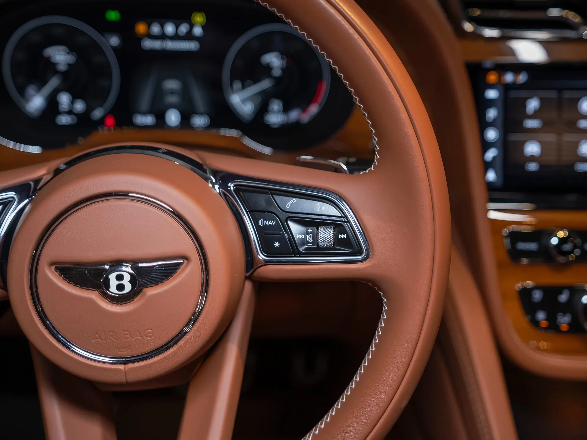 Bentley Bentayga, I Рестайлинг 2022 фото 9