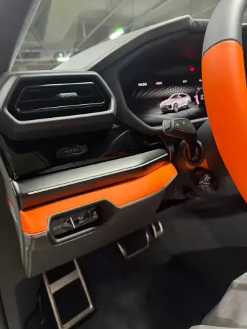 Lamborghini Urus Se, I Рестайлинг 2025 — миниатюра 10