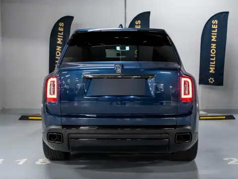 Rolls-Royce Cullinan Black Badge, I 2021 — миниатюра 3