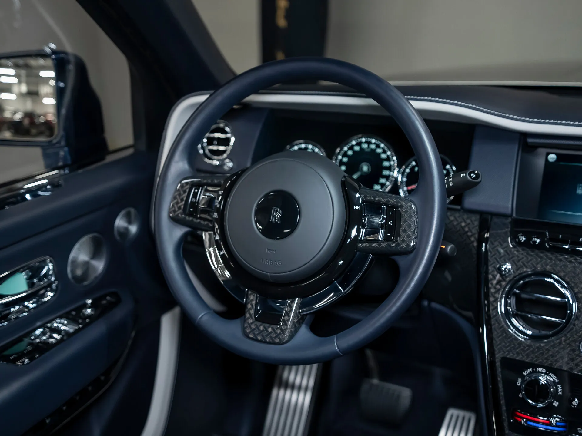 Rolls-Royce Cullinan Black Badge, I 2021 фото 10