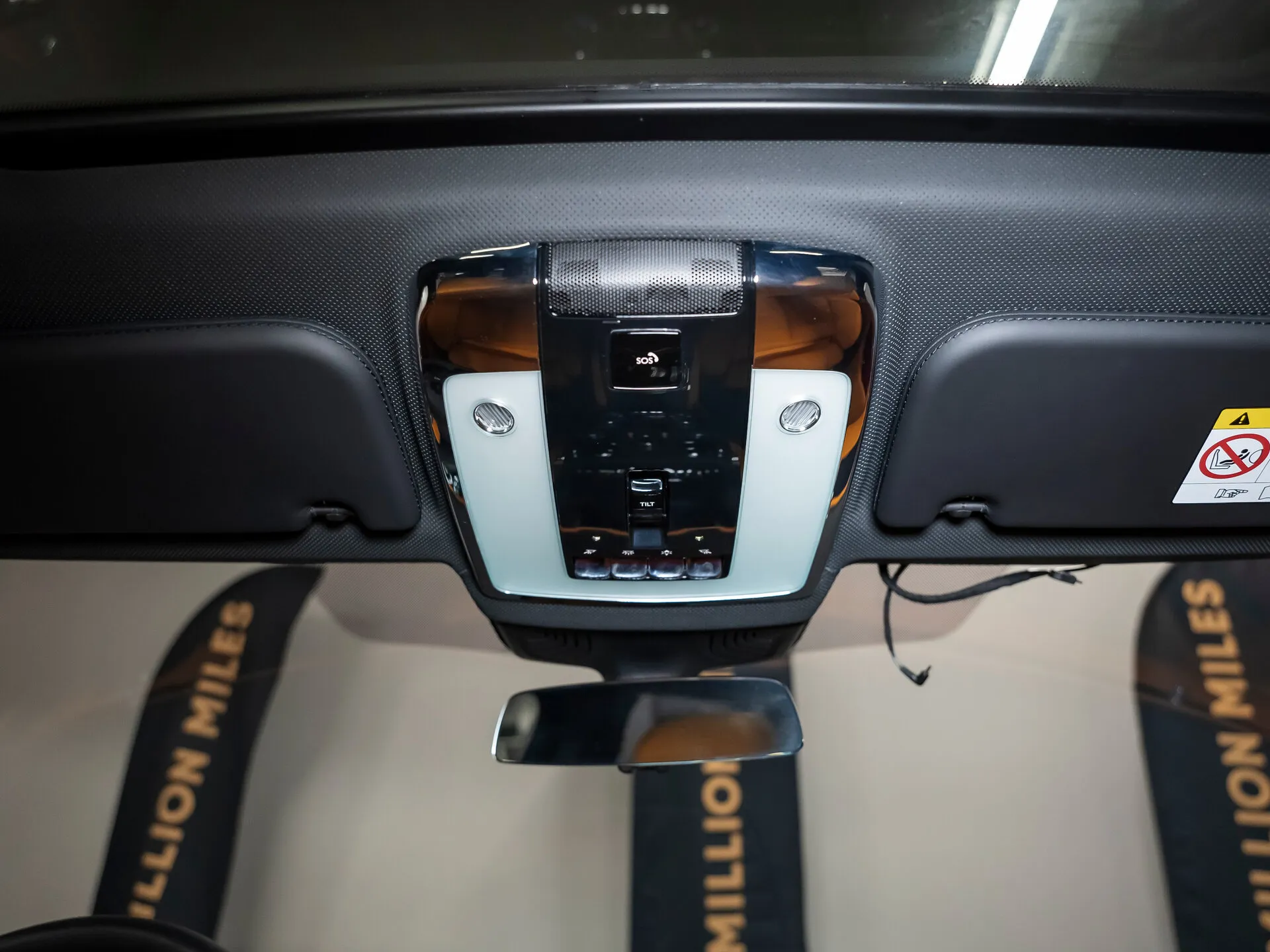 Rolls-Royce Cullinan, I 2021 фото 6