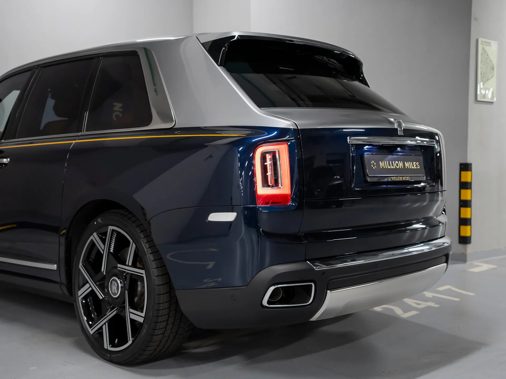 Rolls-Royce Cullinan, I 2021 фото 7
