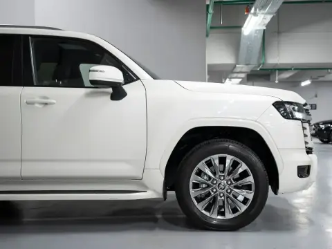 Toyota Land Cruiser, 300 Series 2022 — миниатюра 4