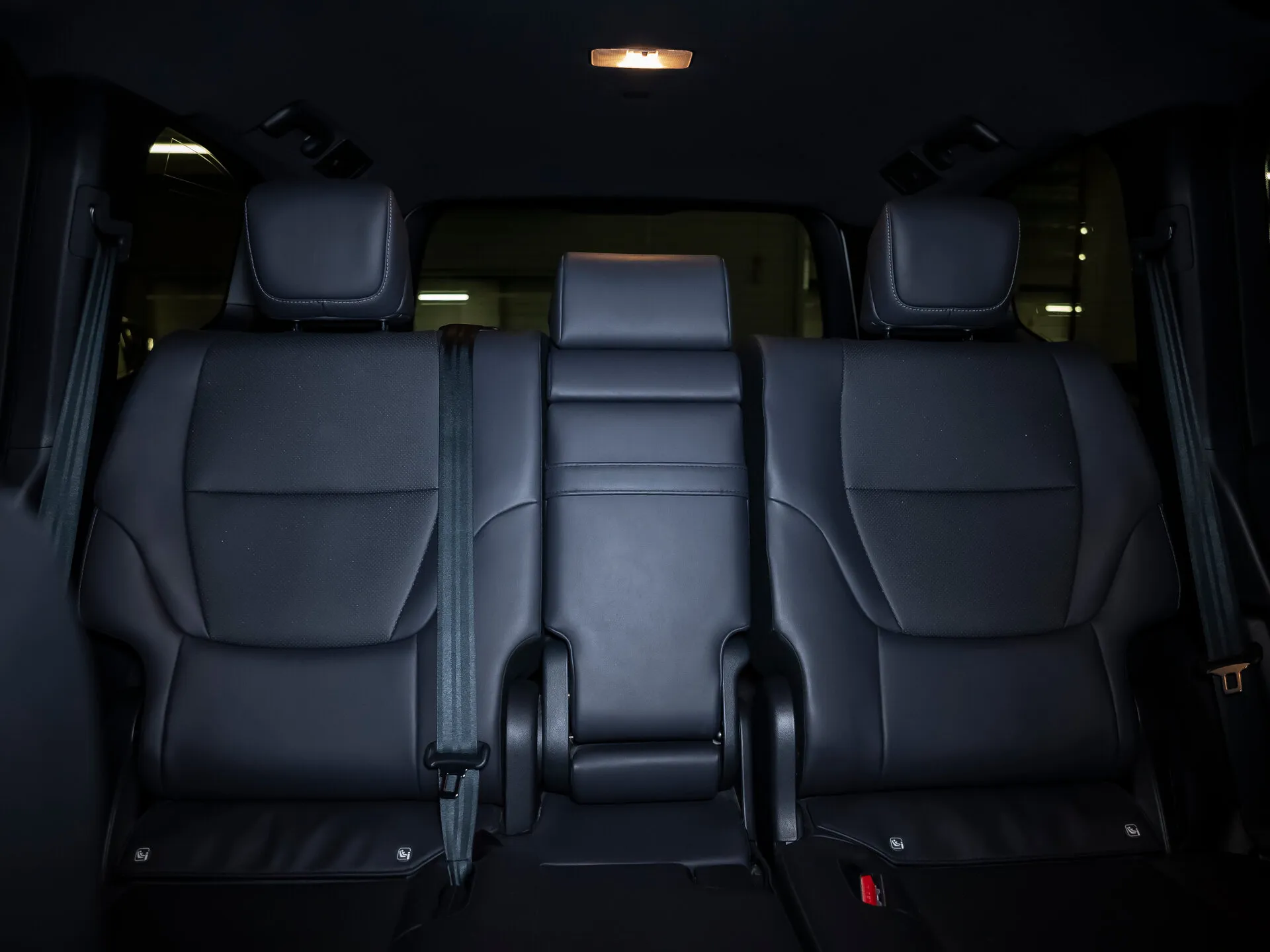 Toyota Land Cruiser, 300 Series 2022 фото 5