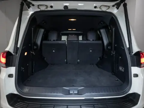Toyota Land Cruiser, 300 Series 2022 — миниатюра 8