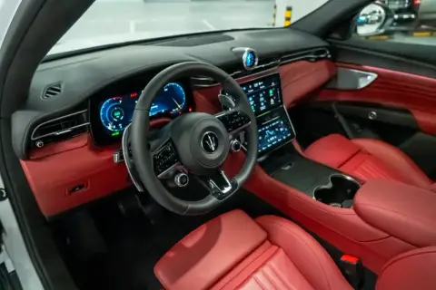 Maserati Grecale, I 2025 — миниатюра 10