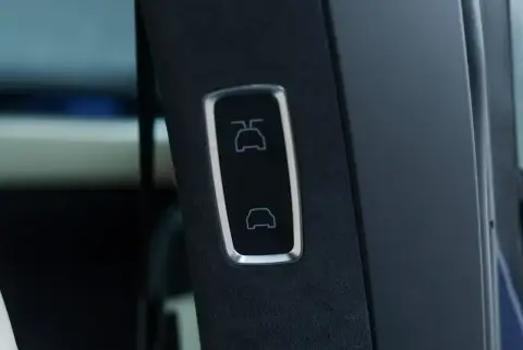 Tesla Model X, I Рестайлинг 2025 — миниатюра 6