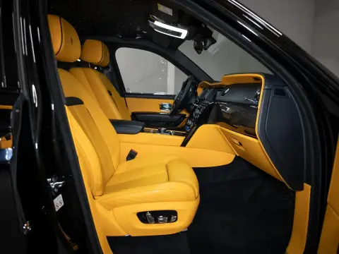Rolls-Royce Cullinan Black Badge, I 2022 — миниатюра 4