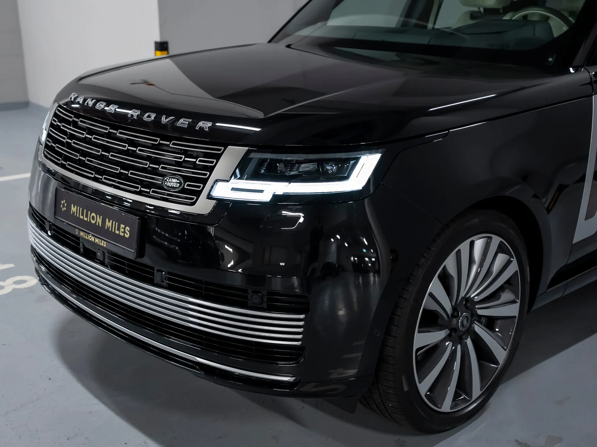 Land Rover Range Rover Long, V 2025 фото 4