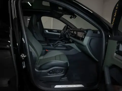 Porsche Cayenne S Coupé, Iii Рестайлинг 2025 — миниатюра 2