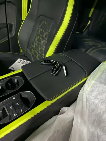 Lamborghini Urus Se, I Рестайлинг 2025 — миниатюра 5