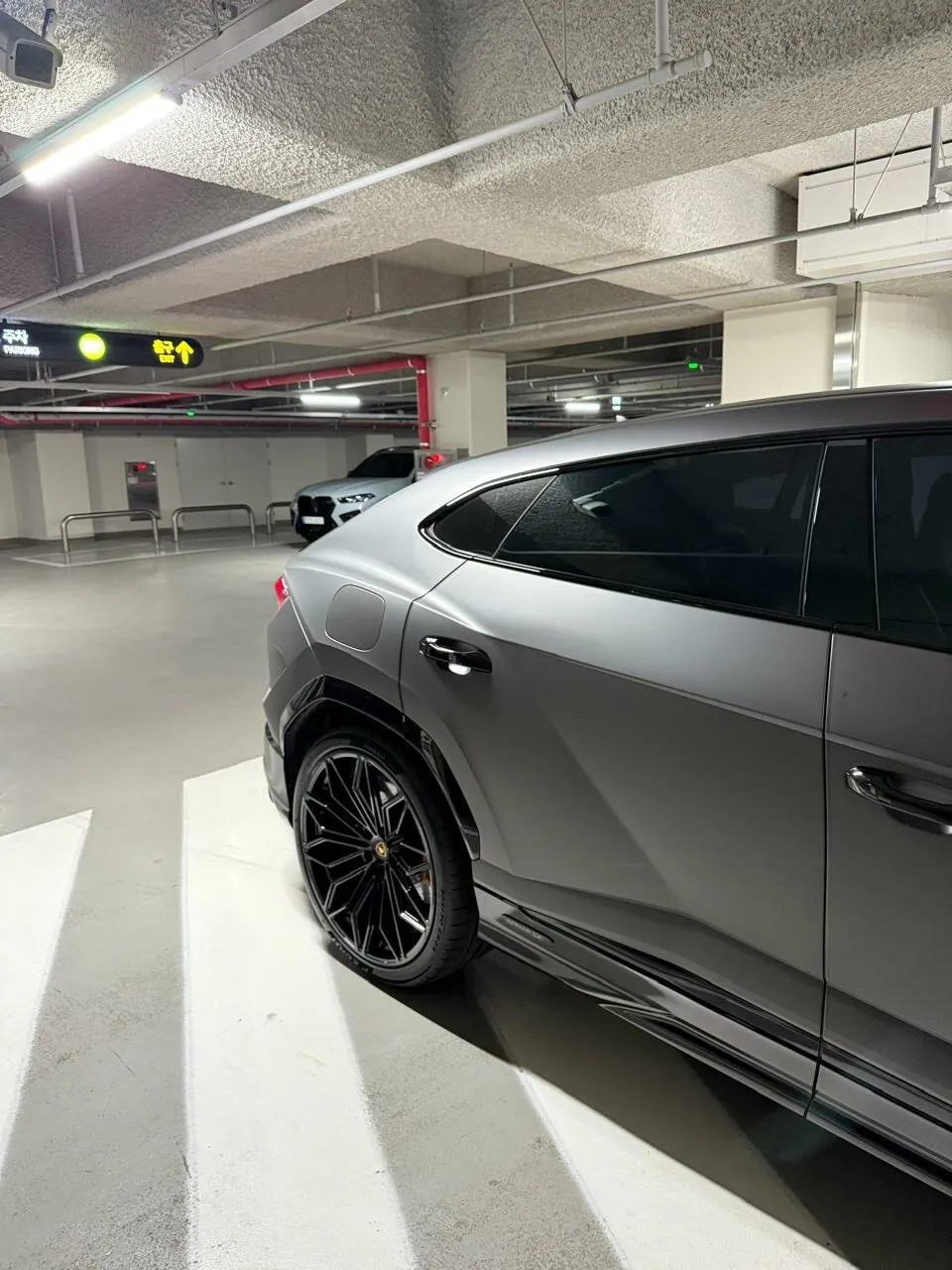 Lamborghini Urus Se, I Рестайлинг 2025 фото 7