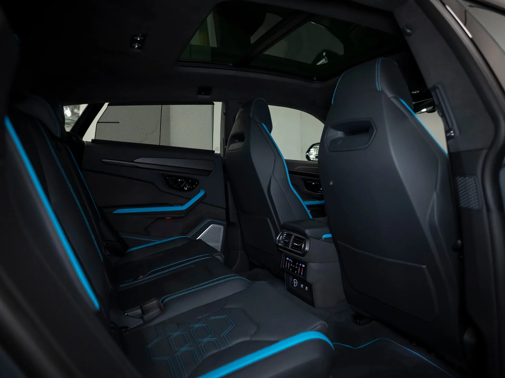 Lamborghini Urus Se, I Рестайлинг 2025 фото 2