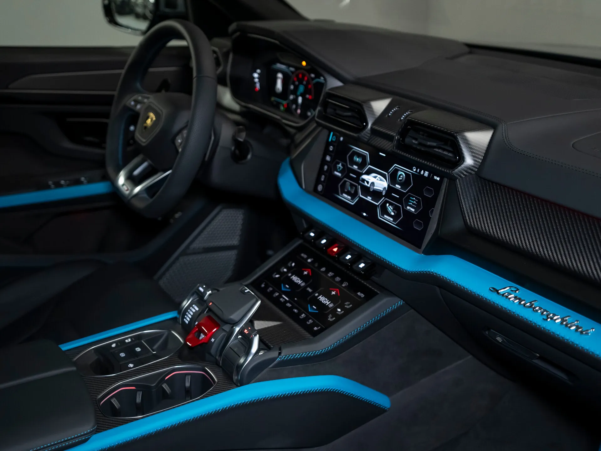 Lamborghini Urus Se, I Рестайлинг 2025 фото 3