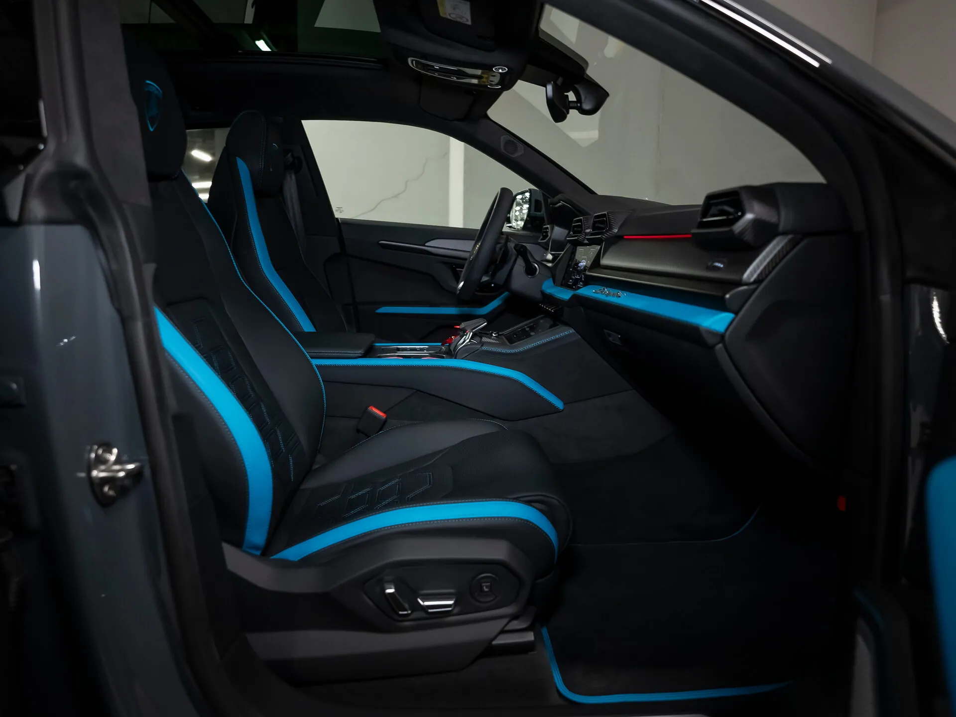 Lamborghini Urus Se, I Рестайлинг 2025 фото 5