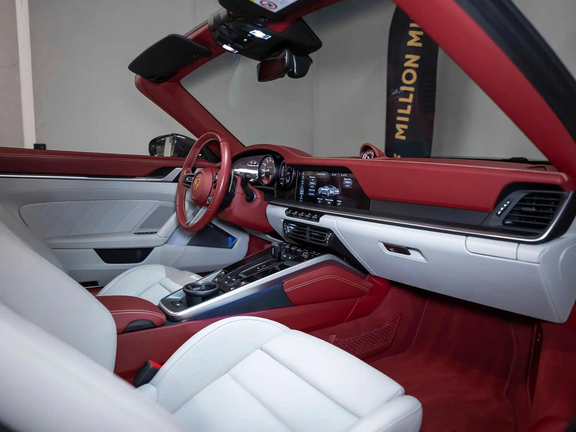 Porsche 911 Turbo S, Viii (992) 2020 фото 10