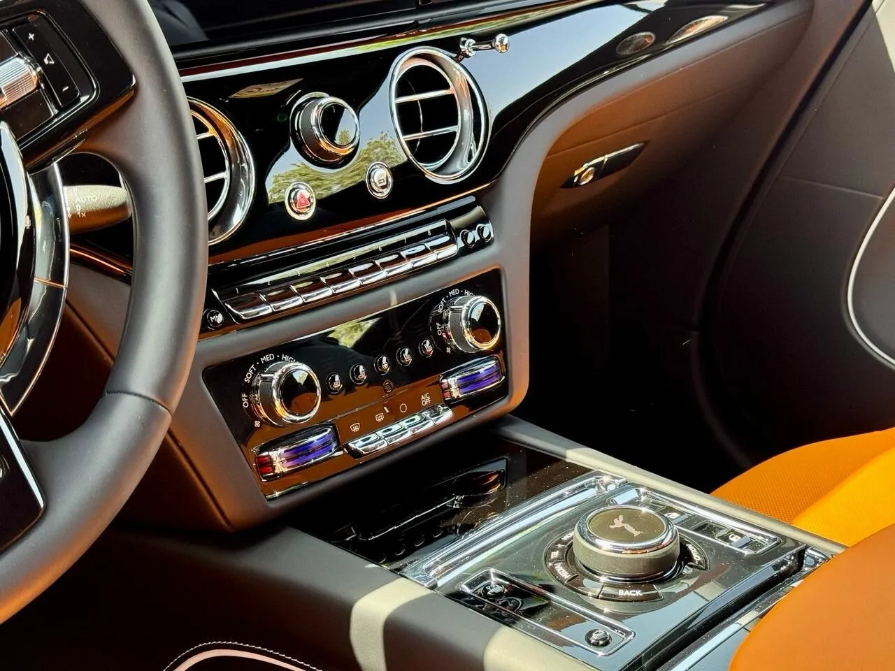 Rolls-Royce Spectre, I 2025 фото 4