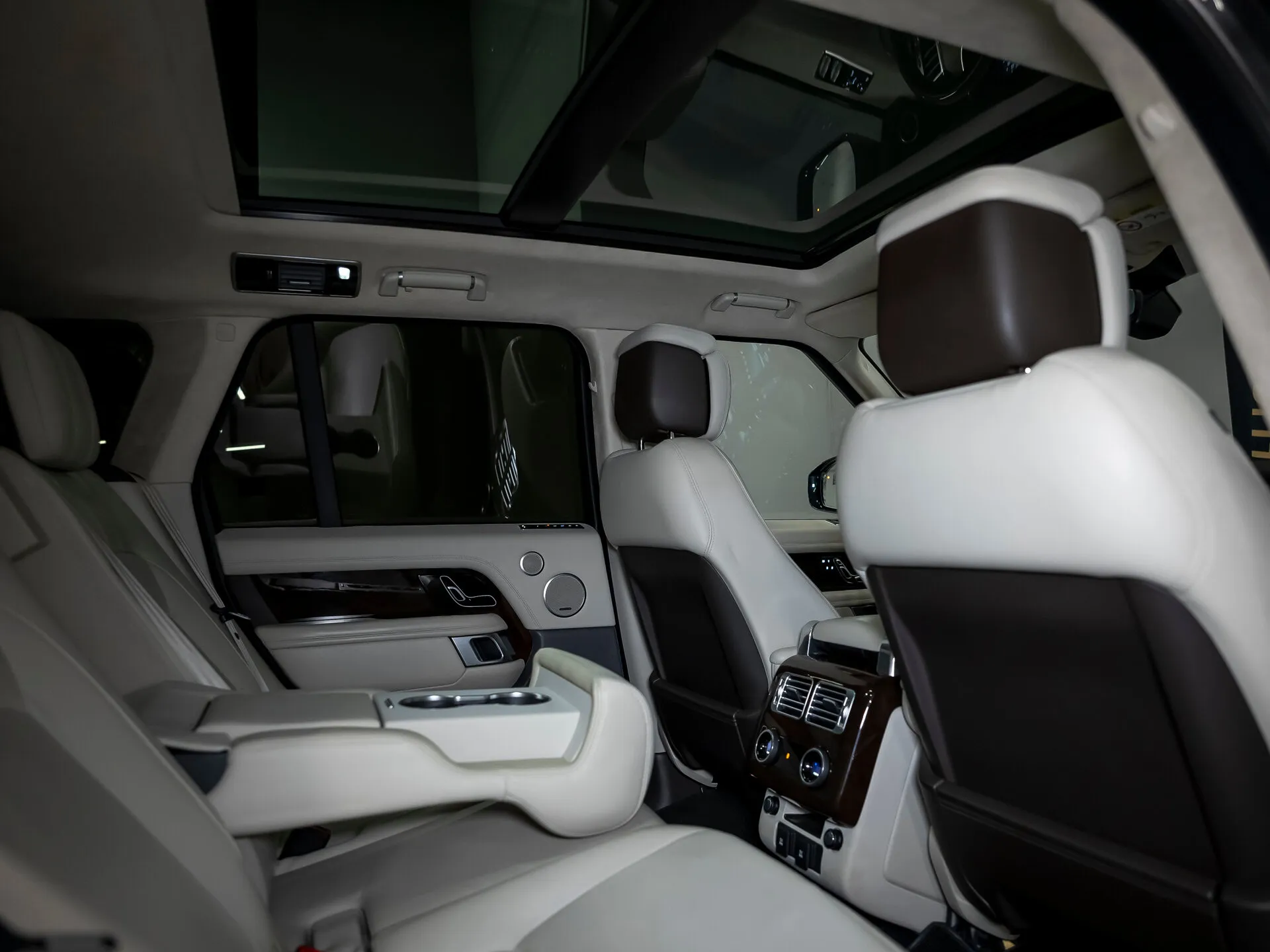 Land Rover Range Rover, Iv Рестайлинг 2020 фото 8