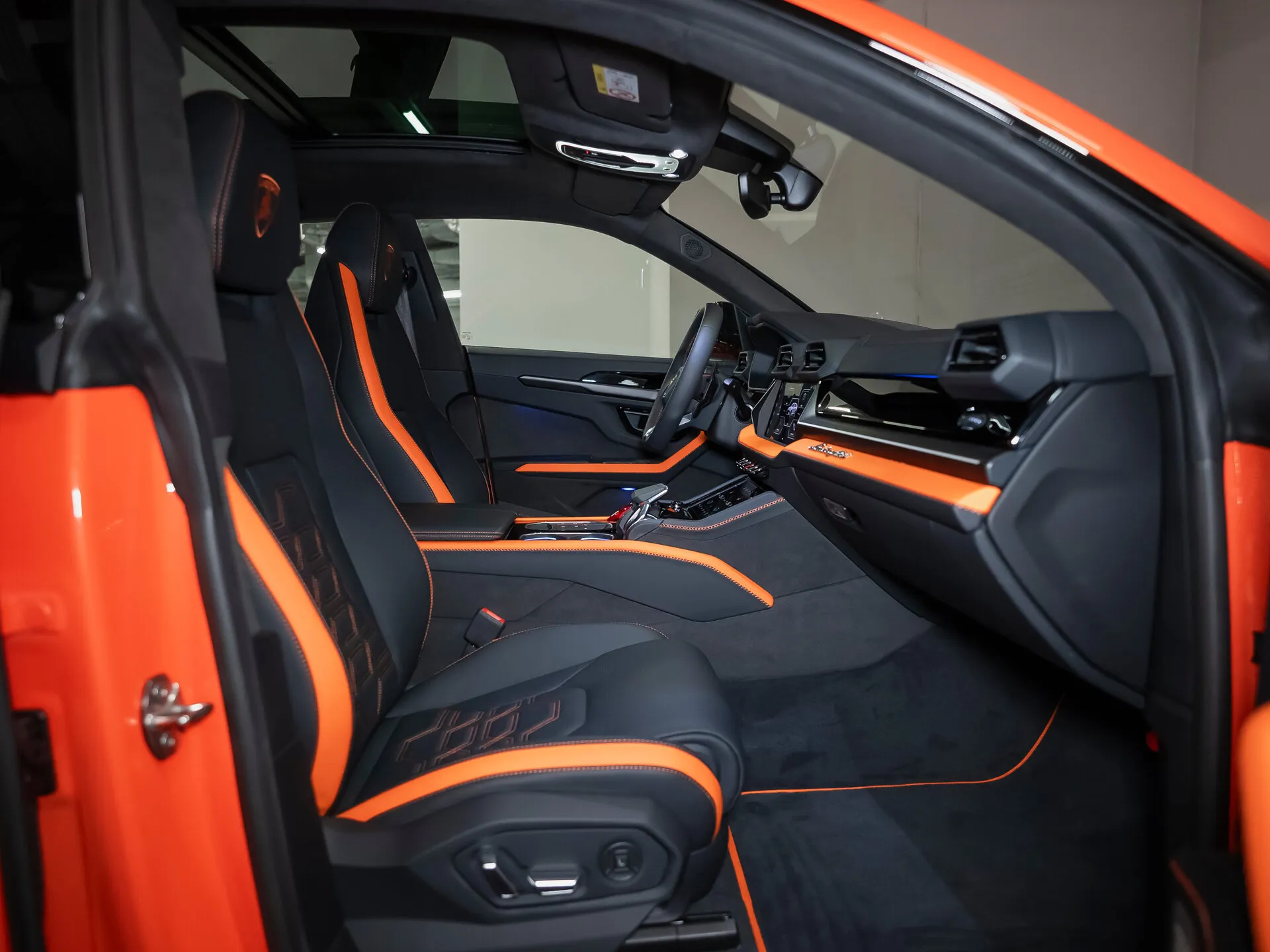 Lamborghini Urus Se, I Рестайлинг 2025 фото 4