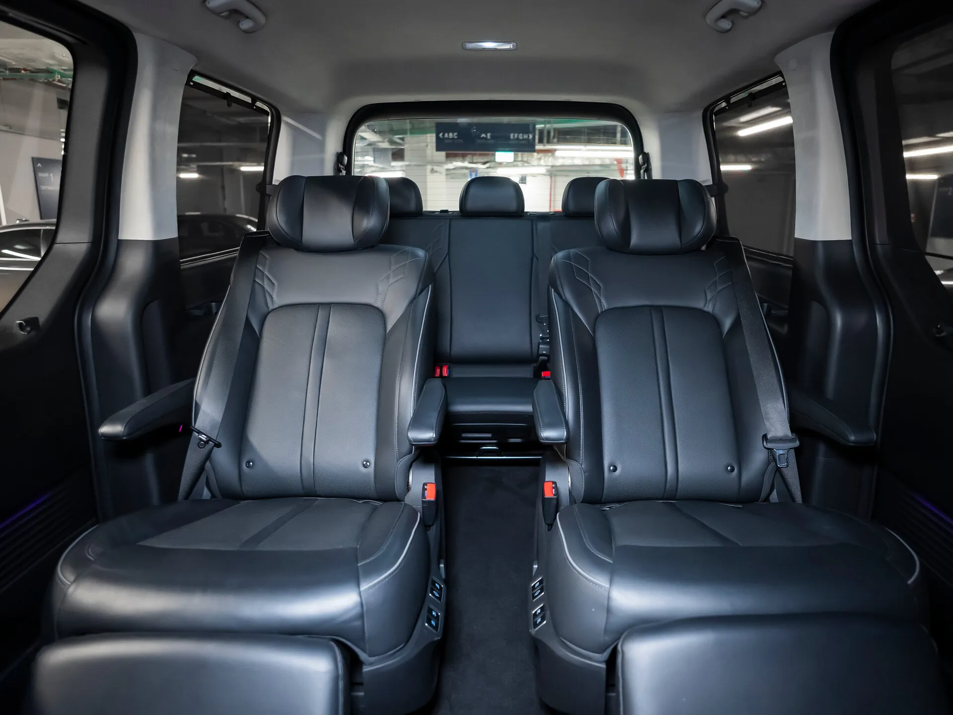 Hyundai Staria, I 2021 фото 2