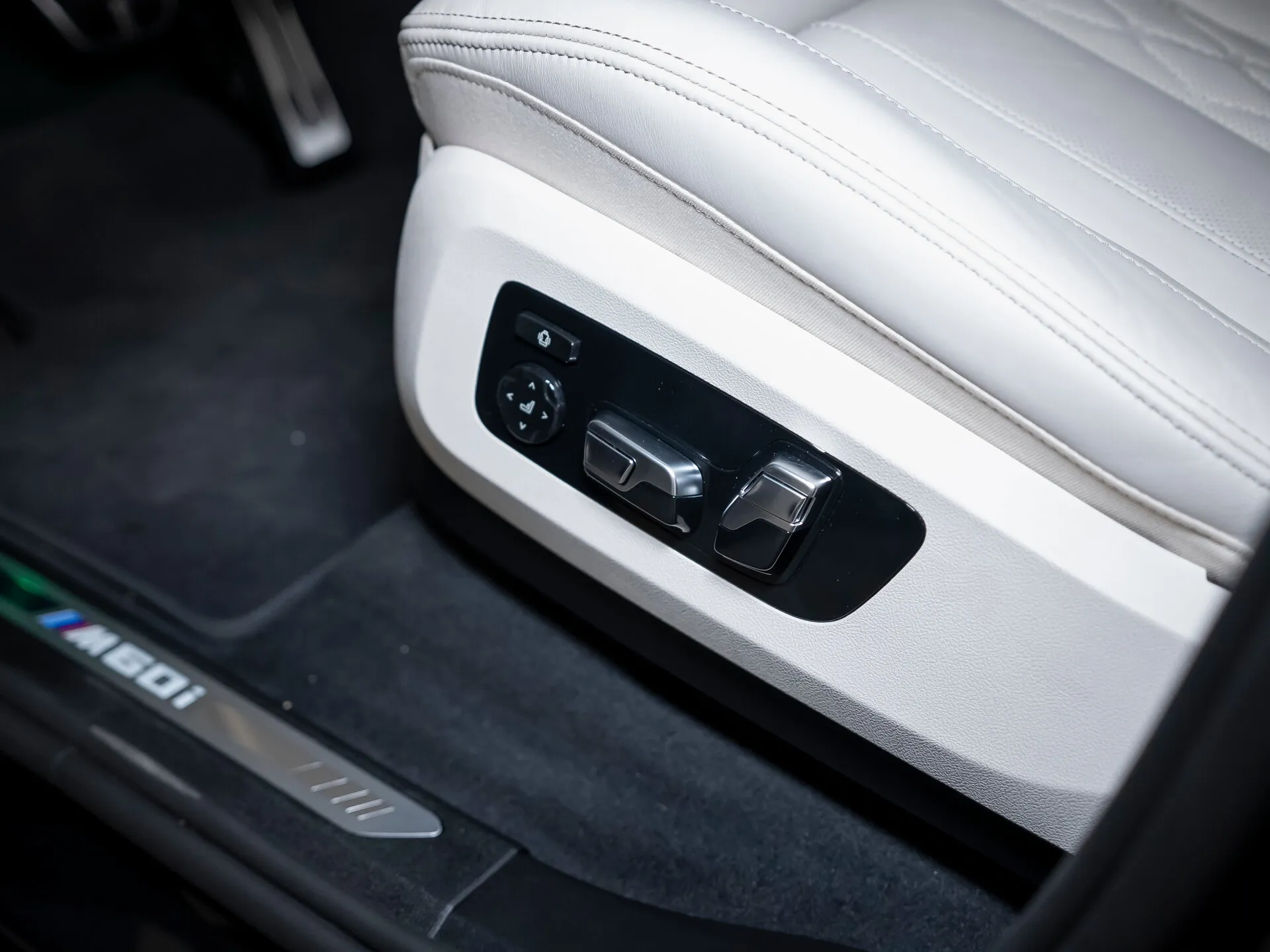 BMW X7, I (G07) Рестайлинг 2025 фото 6
