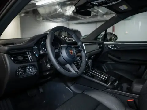 Porsche Macan, I Рестайлинг 2 2025 — миниатюра 3