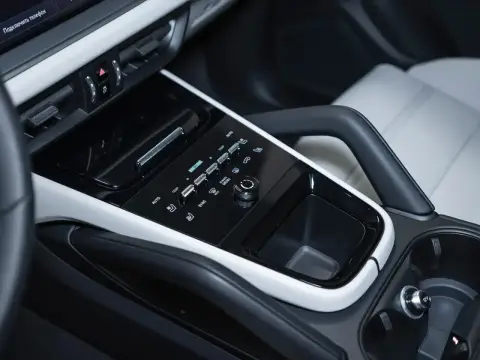 Porsche Cayenne Coupé, Iii Рестайлинг 2025 — миниатюра 5