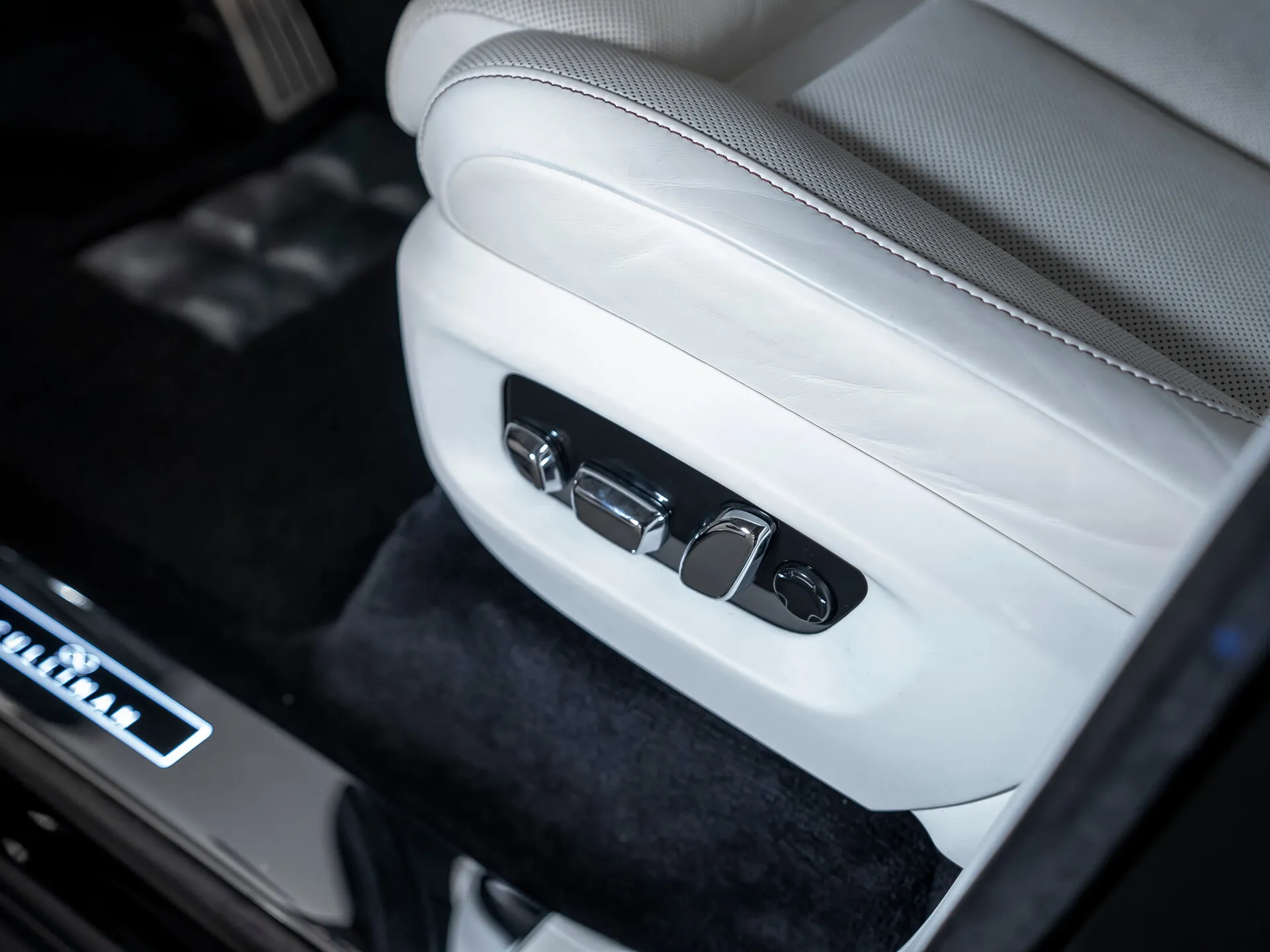 Rolls-Royce Cullinan Black Badge, I 2020