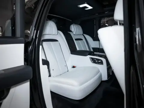 Rolls-Royce Cullinan Black Badge, I 2020 — миниатюра 8