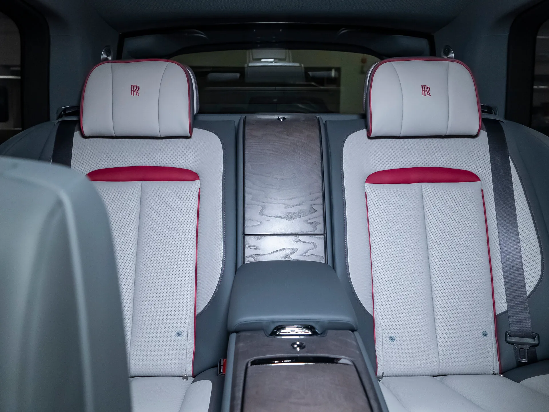 Rolls-Royce Cullinan, I Рестайлинг 2025 фото 10
