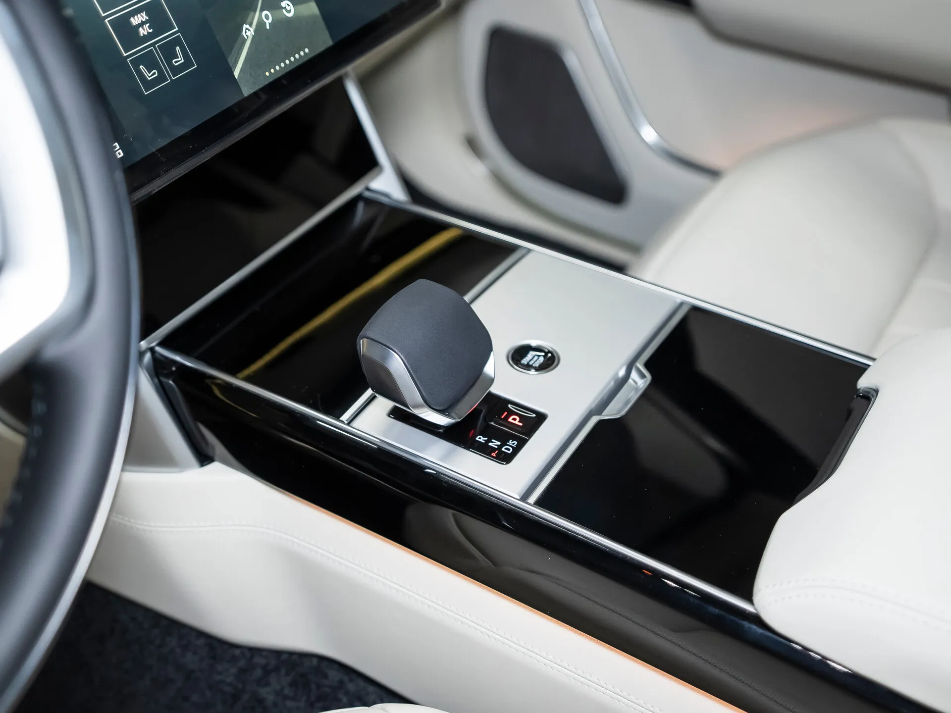 Land Rover Range Rover, V 2025
